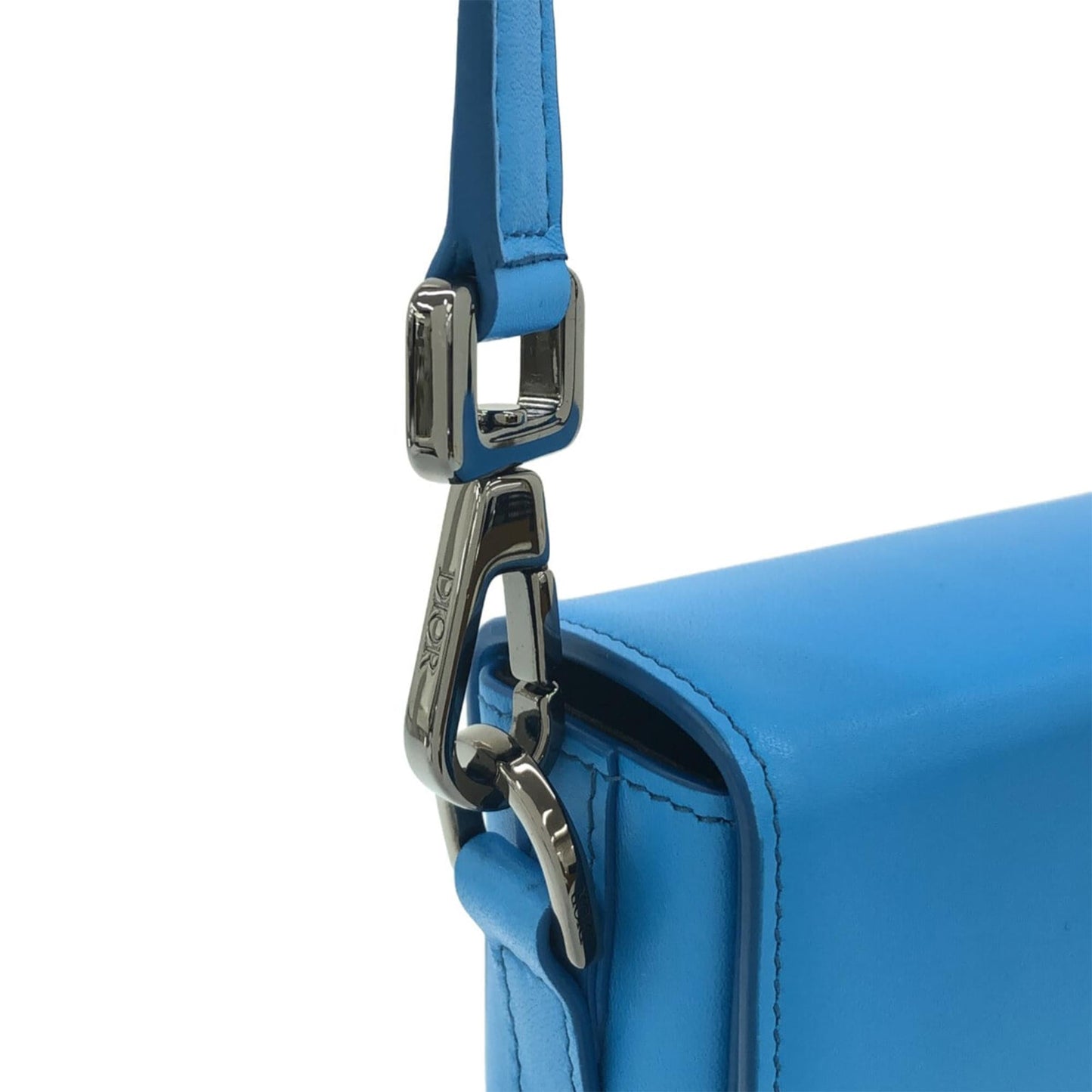 Dior Leather Vertical Lock Pouch (SHG-a3zRXx)