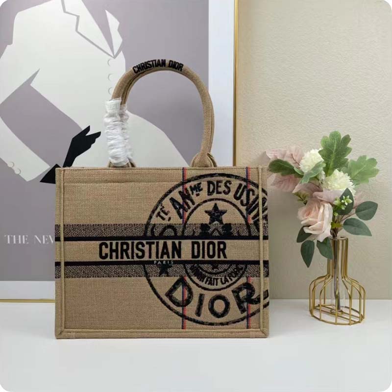 Dior Unisex CD Medium Book Tote Beige Jute Canvas Embroidered Union Motif