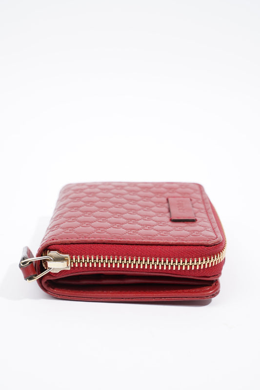 Gucci Bi Fold Wallet Red Leather