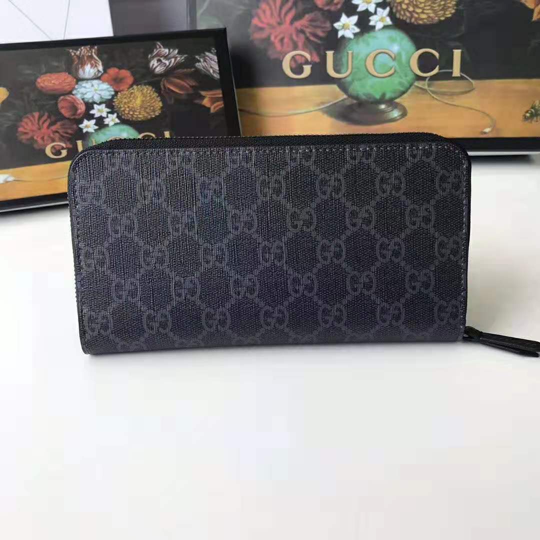 Gucci GG Men Kingsnake Print GG Supreme Zip Around Wallet in Black/Grey GG Supreme Canvas