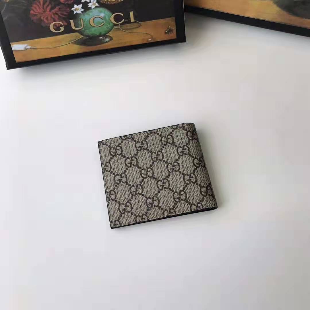 Gucci GG Men Tiger Print GG Supreme Wallet in Beige/Ebony GG Supreme