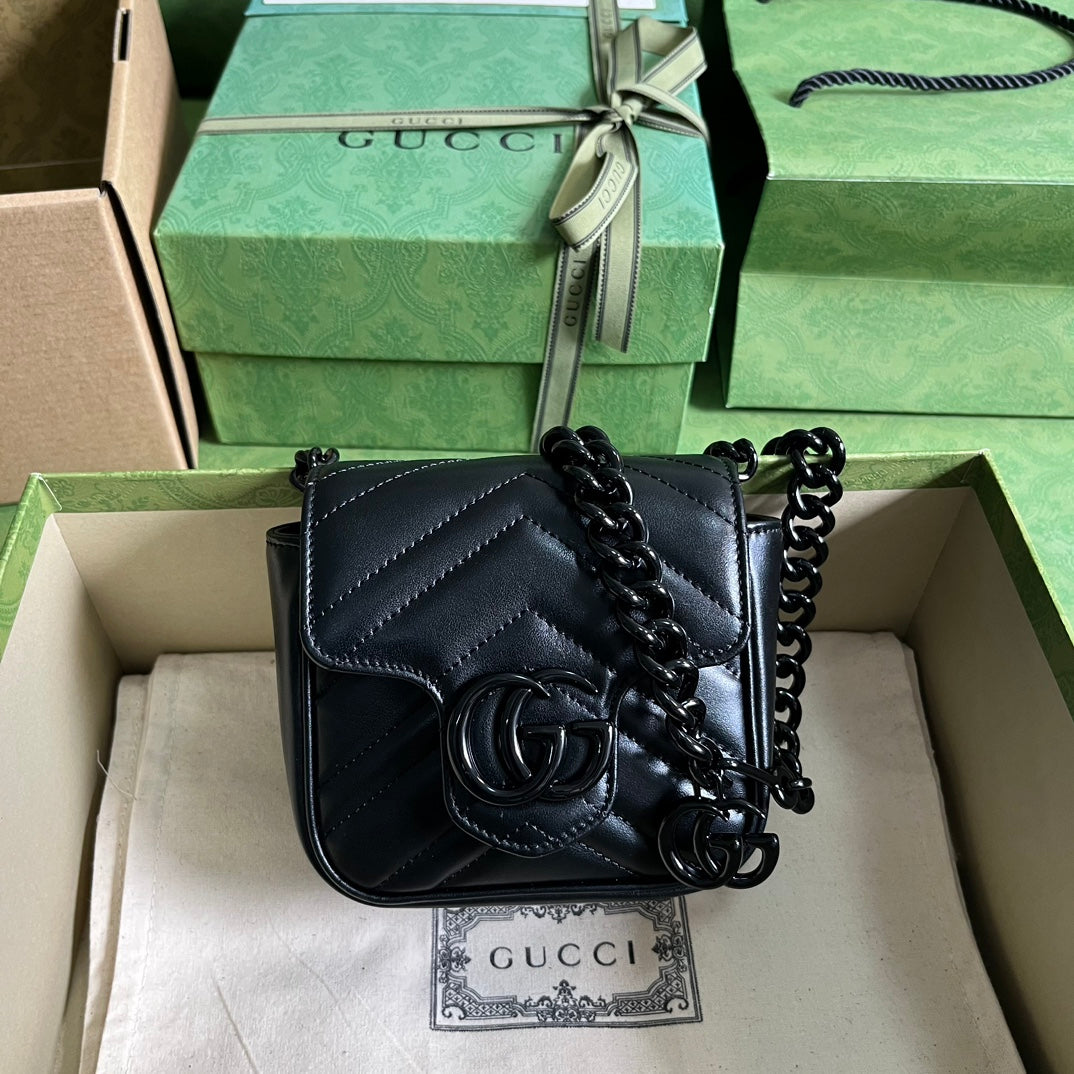 Gucci Women GG Marmont Belt Bag Black Chevron Matelassé Leather