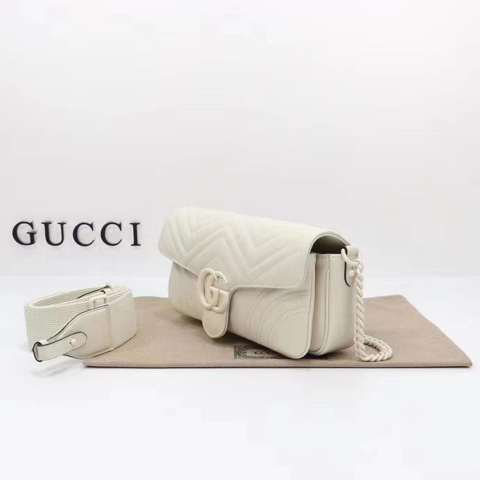 Gucci Women GG Marmont Matelassé Shoulder Bag White Chevron Leather Double G