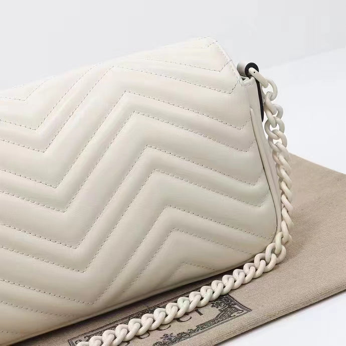 Gucci Women GG Marmont Matelassé Shoulder Bag White Chevron Leather Double G