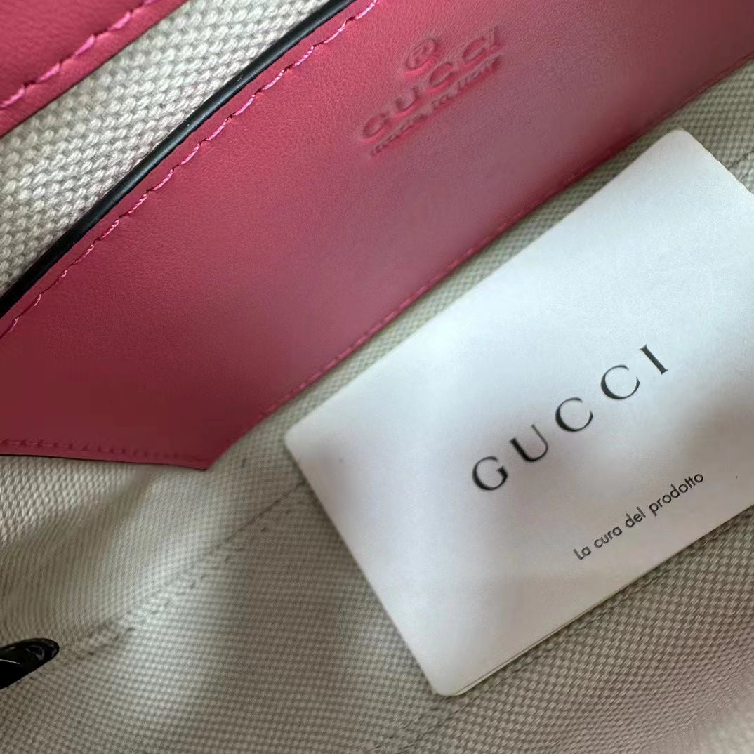 Gucci Women GG Matelassé Handbag Pink GG Matelassé Leather Zip Closure