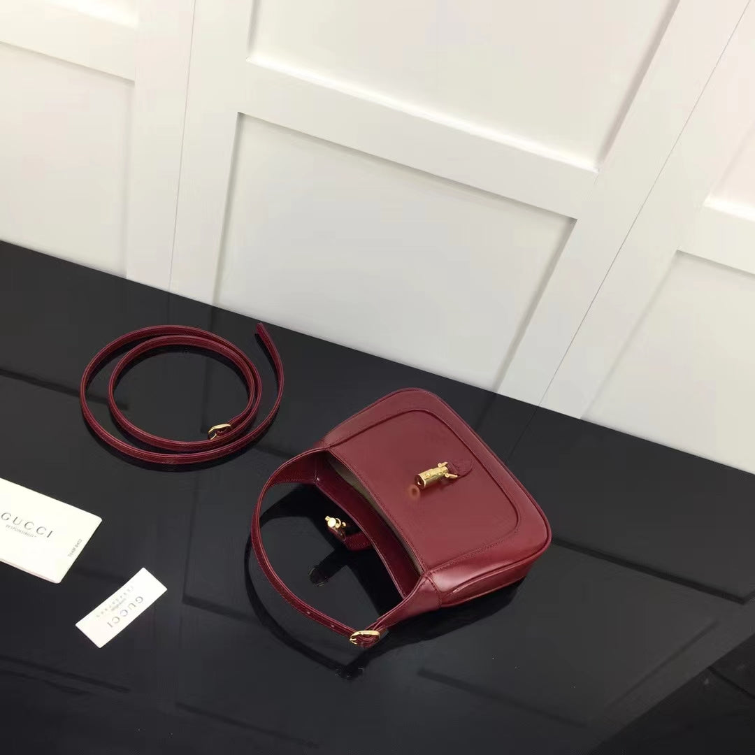 Gucci Women Jackie 1961 Mini Shoulder Bag Red Leather Gold-Toned Hardware