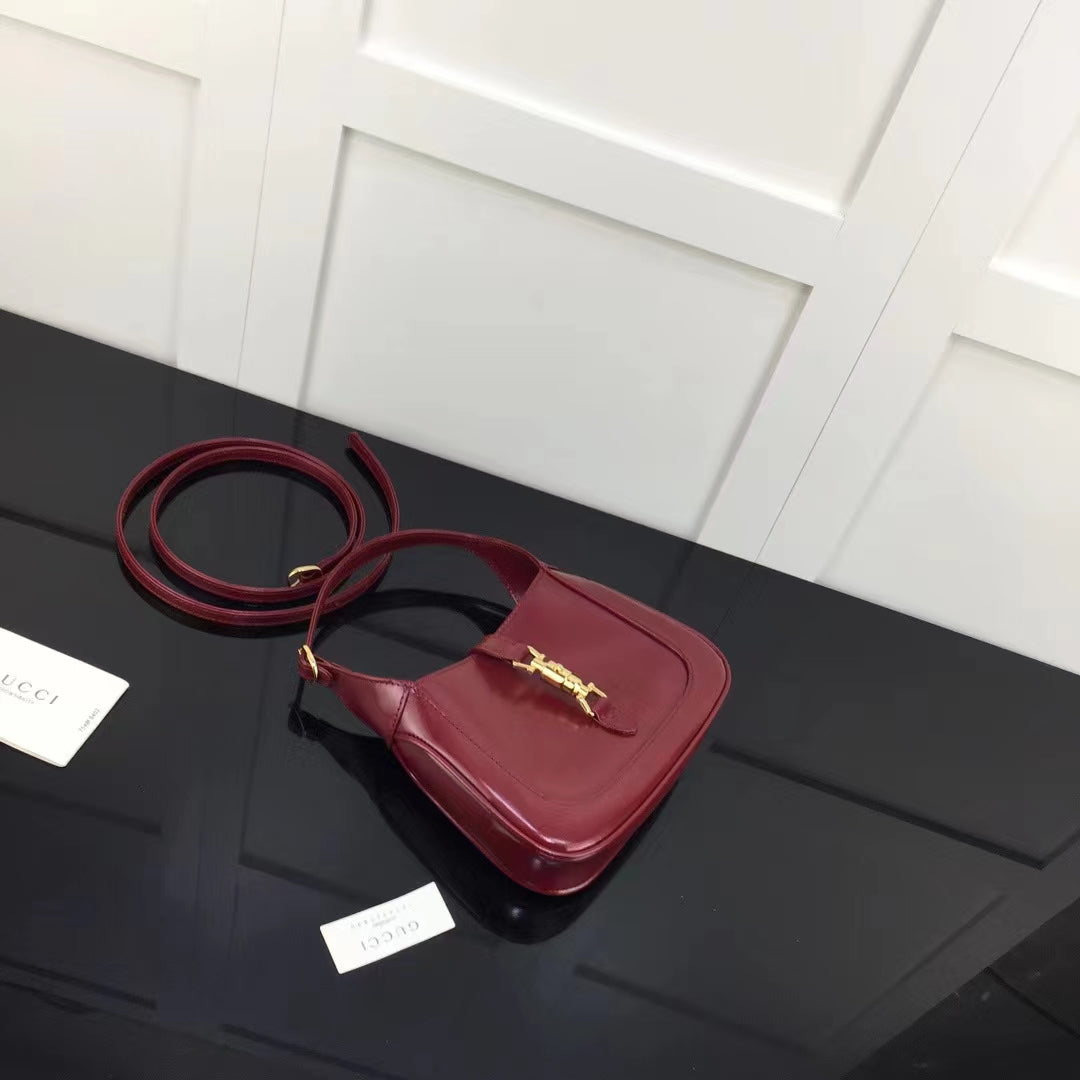 Gucci Women Jackie 1961 Mini Shoulder Bag Red Leather Gold-Toned Hardware