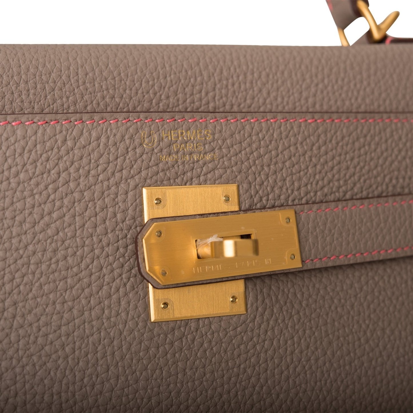 Hermes Special Order (HSS) Kelly Retourne 32 Gris Asphalte Verso Togo Brushed Gold Hardware