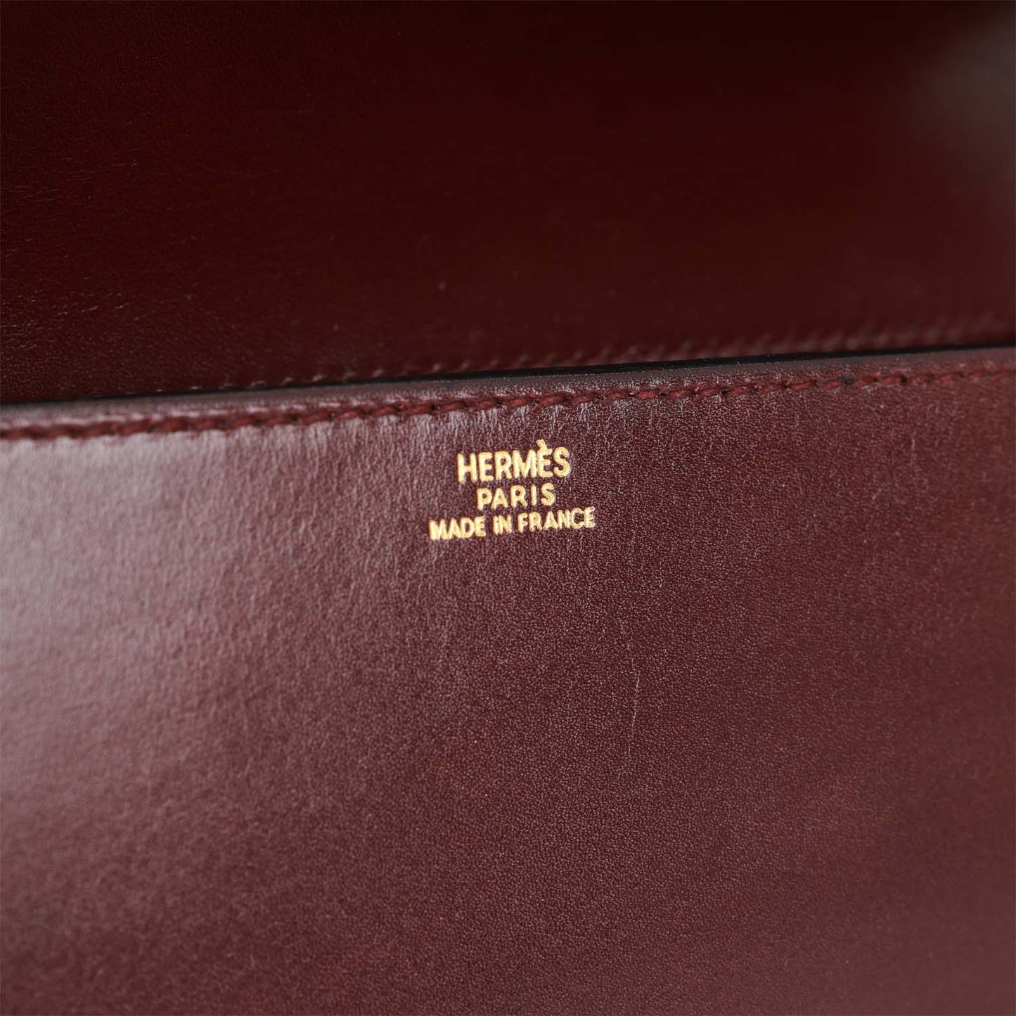 Pre-owned Hermes Medor 23 Clutch Rouge H Box Gold Hardware