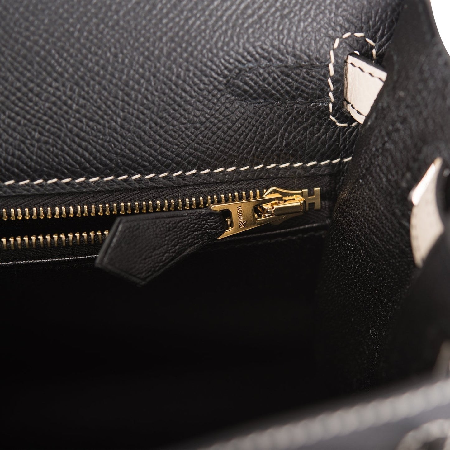 Hermes Special Order (HSS) Kelly Sellier 25 Black and Craie Epsom Brushed Gold Hardware