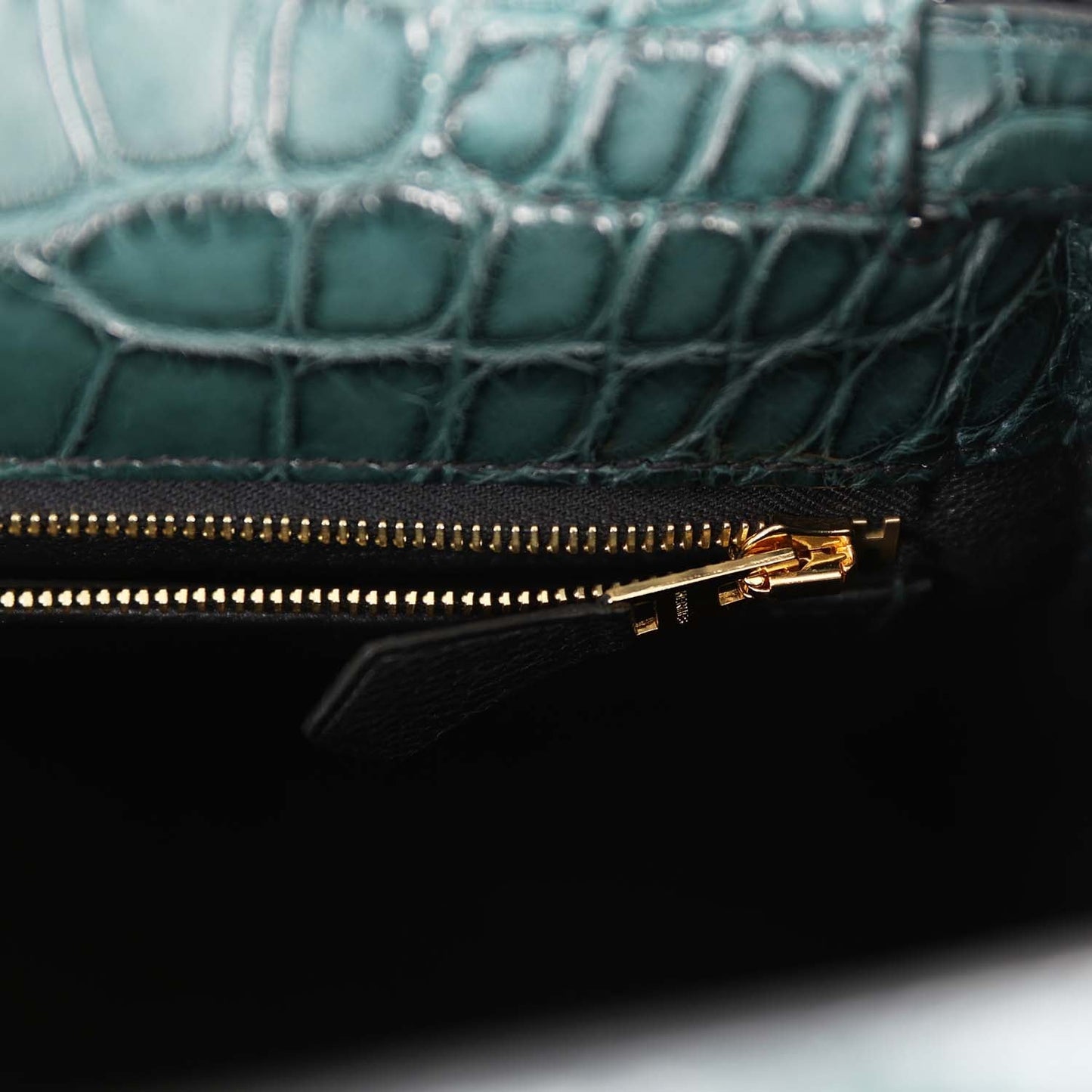 Hermes Special Order (HSS) Kelly Retourne 35 Vert Fonce Matte Alligator Brushed Gold Hardware