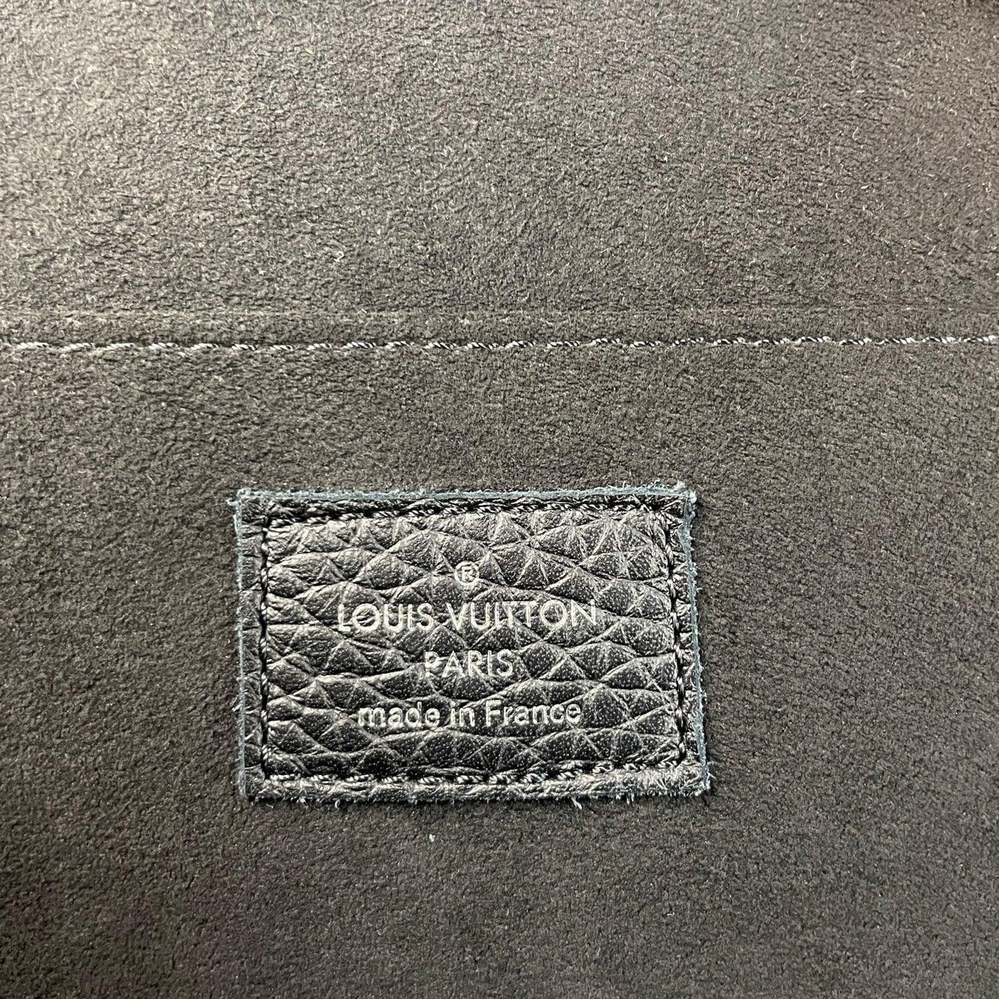 LOUIS VUITTON Jour Initials Taurillon Pochette