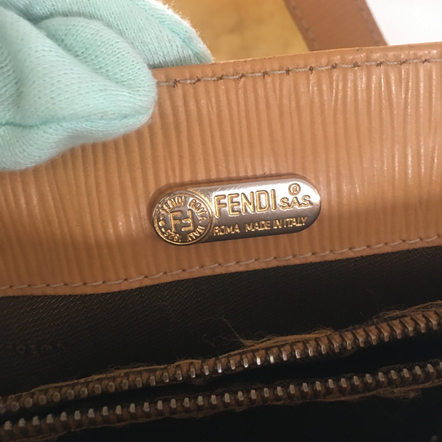 FENDI Handbag in Beige Leather