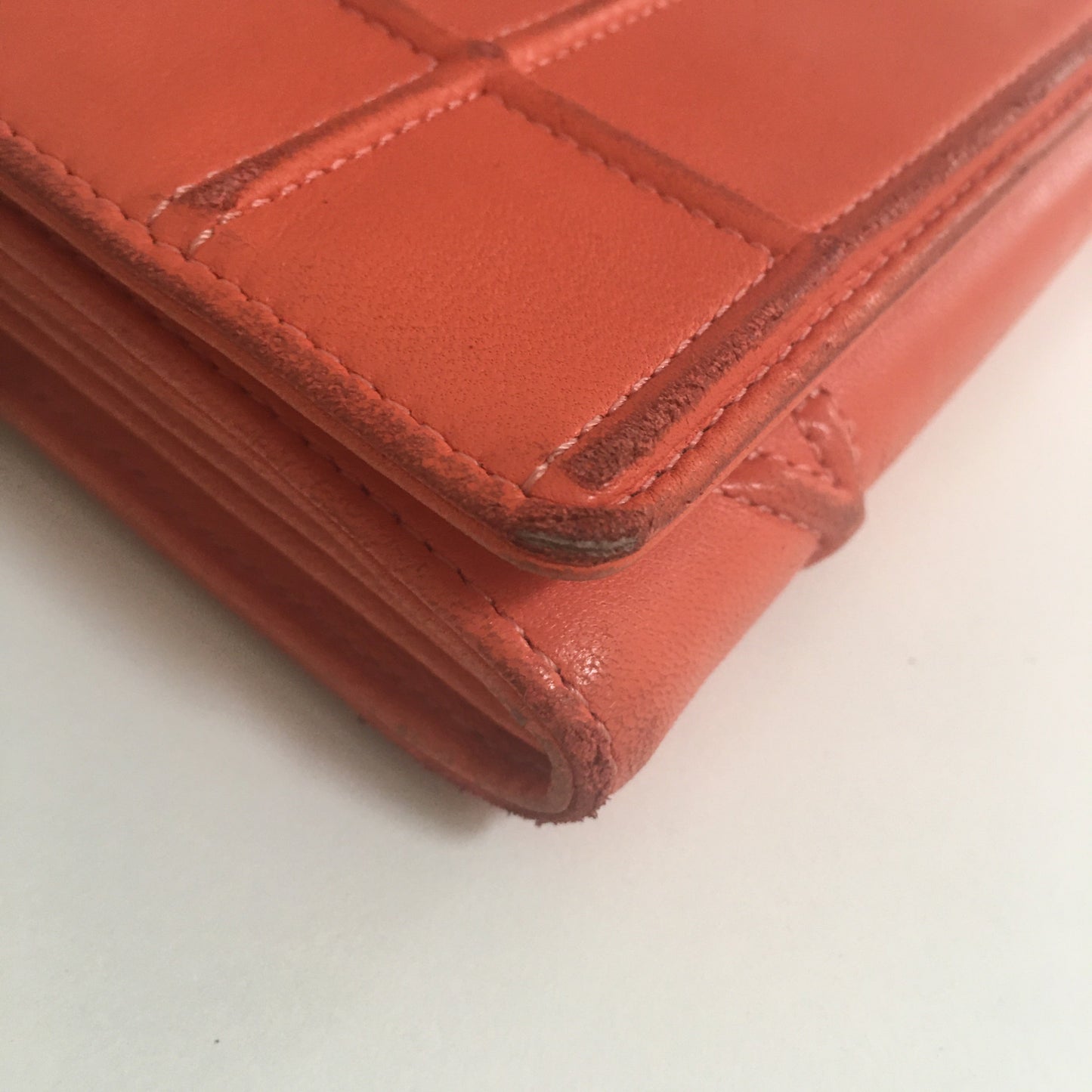 CHRISTIAN DIOR Diorama Wallet in Orange Leather