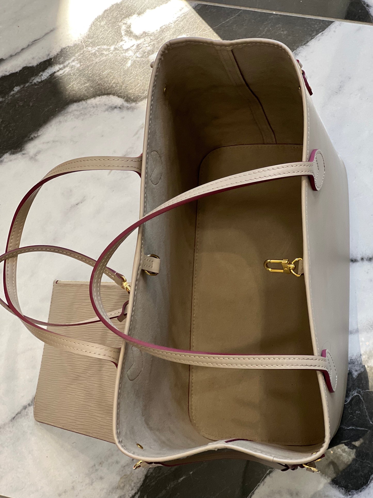 LOUIS VUITTON EPI LEATHER NEVERFULL MM TOTE BAG GALET