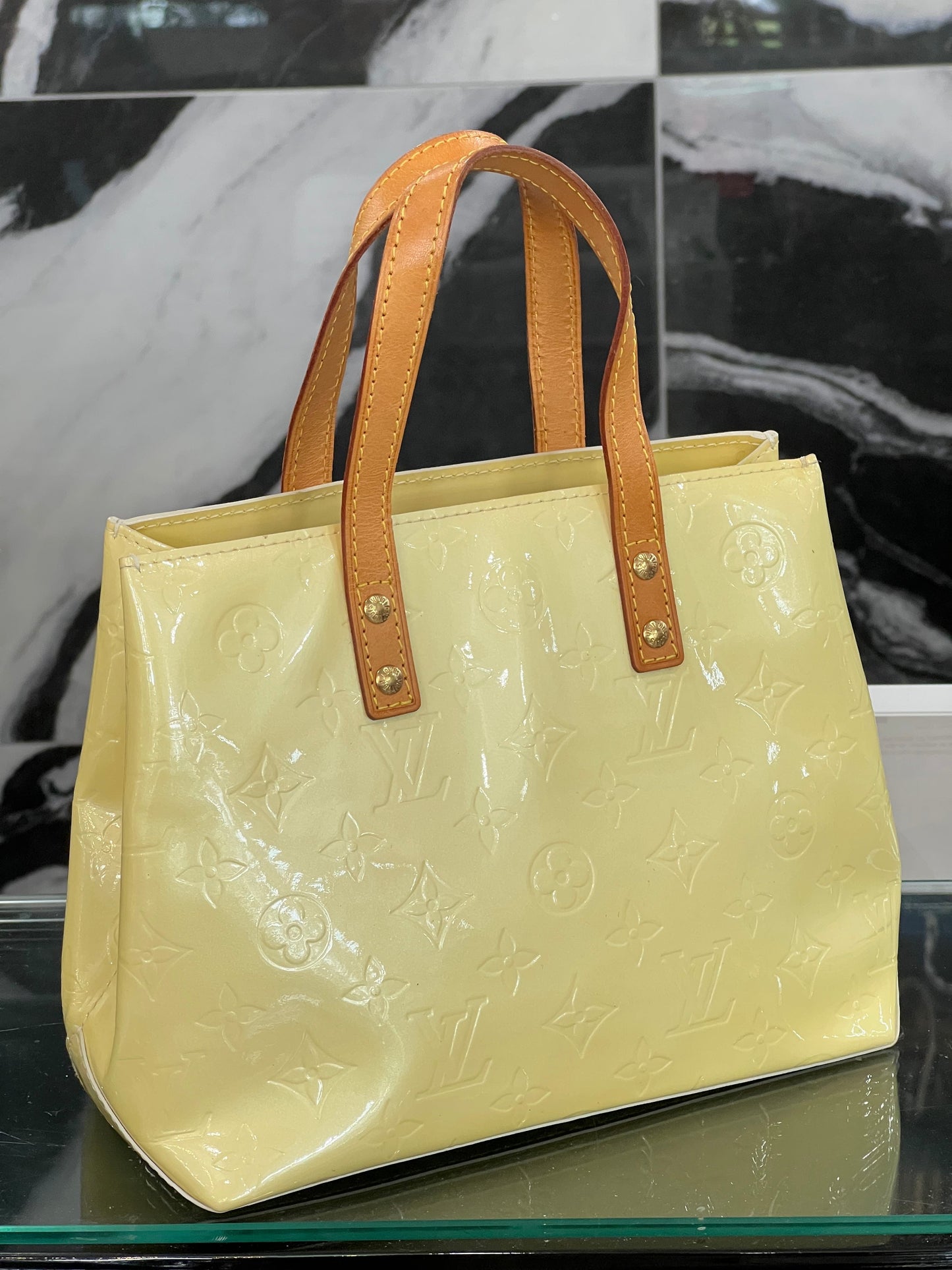 LOUIS VUITTON MONOGRAM VERNIS READE PM PERLE TOTE