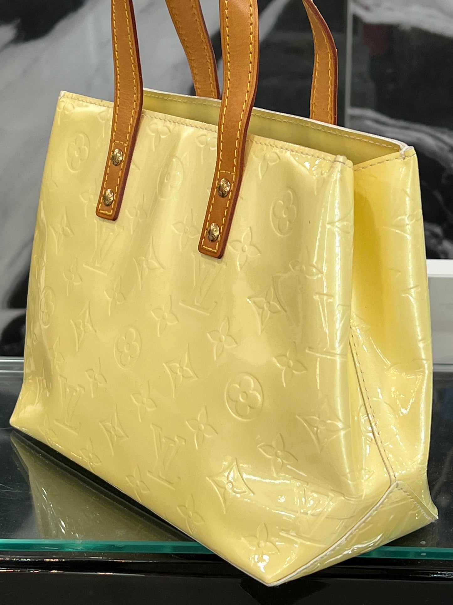 LOUIS VUITTON MONOGRAM VERNIS READE PM PERLE TOTE