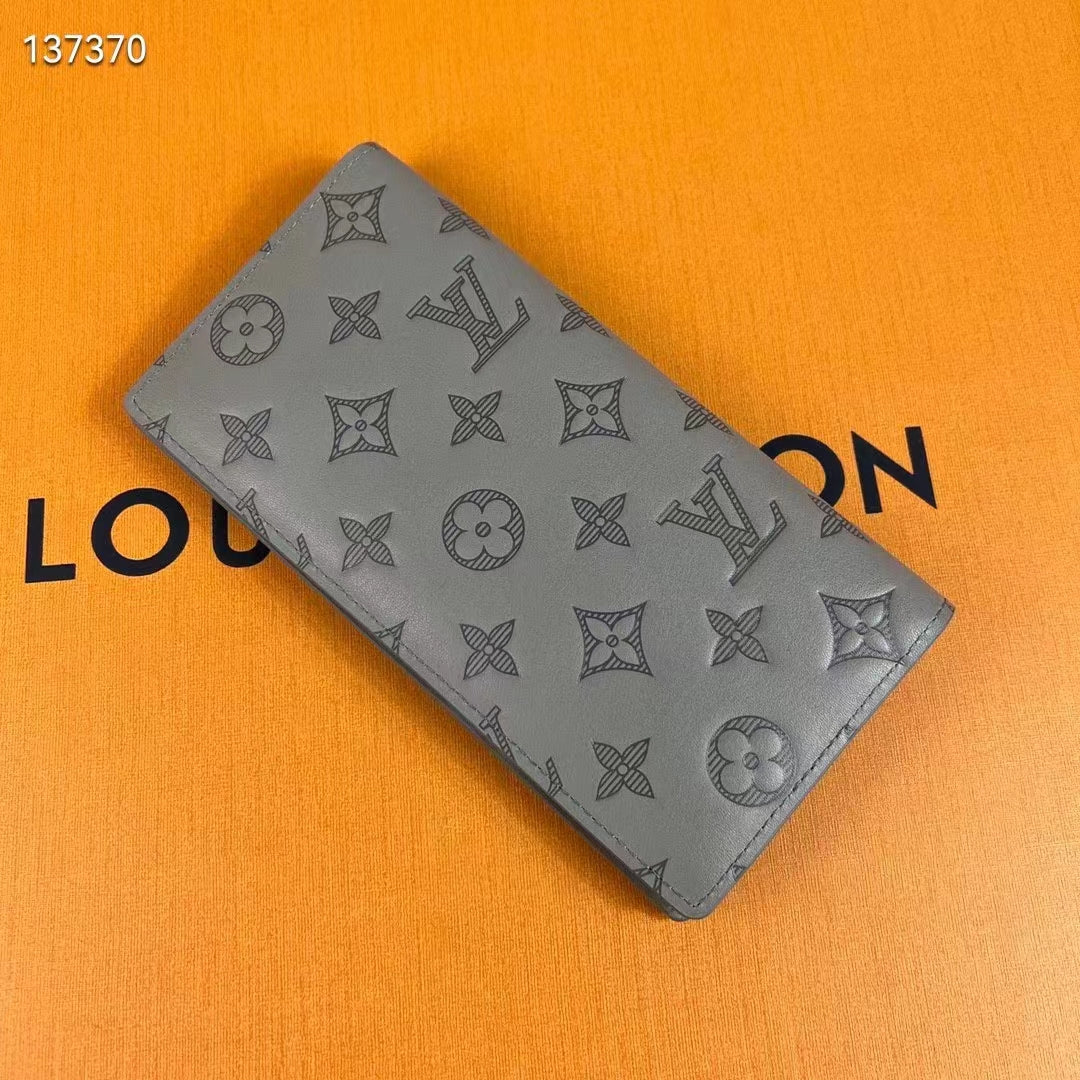 Louis Vuitton LV Unisex Brazza Wallet Anthracite Gray Monogram Shadow Calf Cowhide