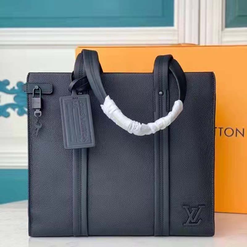 Louis Vuitton LV Unisex LV Aerogram Tote Black Grained Calf Cowhide Leather