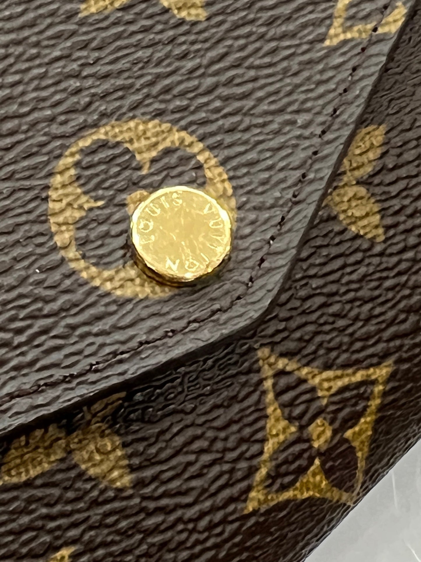 LOUIS VUITTON MONOGRAM SARAH WALLET