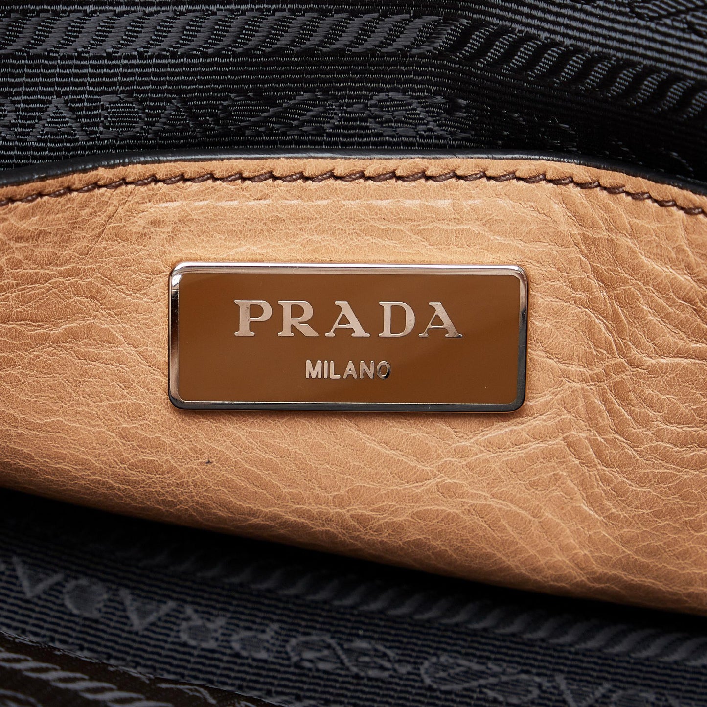 Prada City Calf Double Zip Tote (SHG-57kxd6)