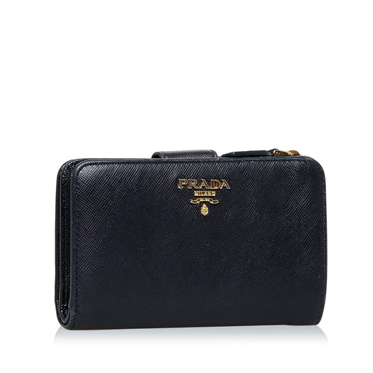 Prada Saffiano Bi-fold Wallet (SHG-0fcwUT)