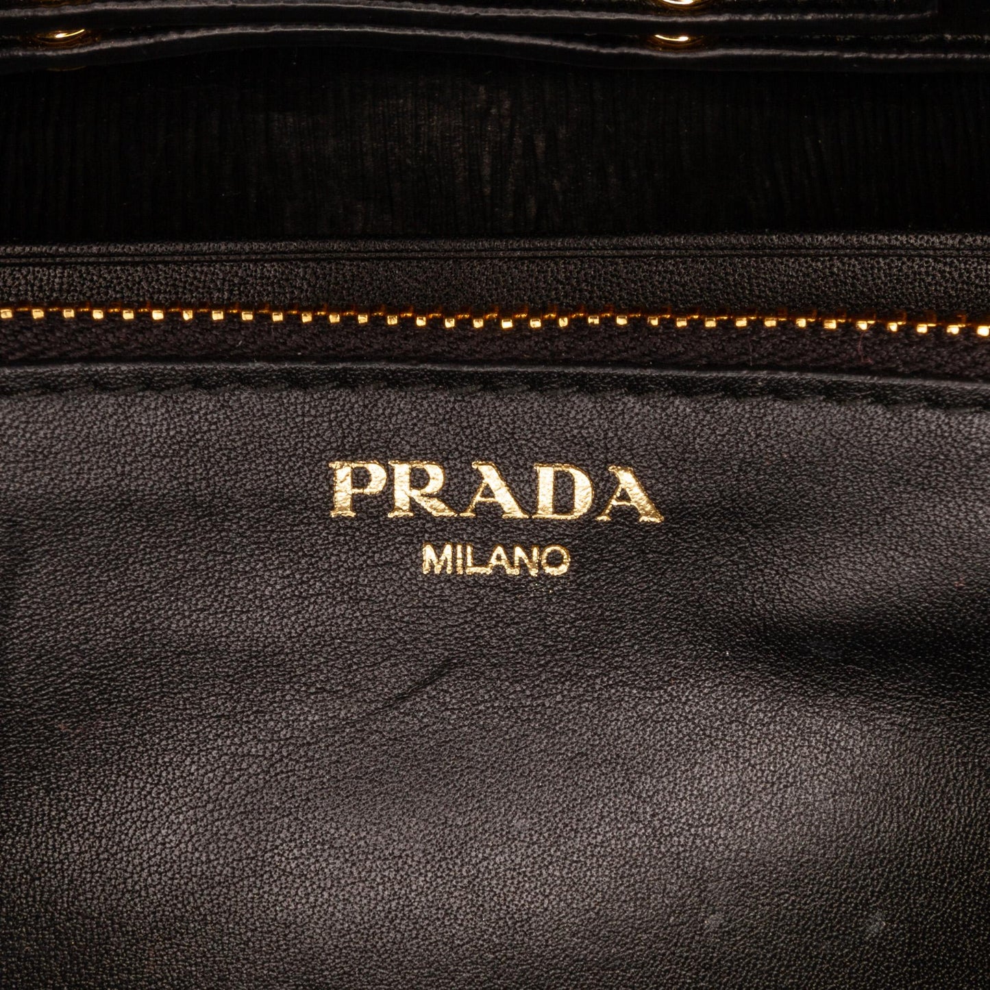 Prada Saffiano Wallet On Chain (SHG-h4BuJp)