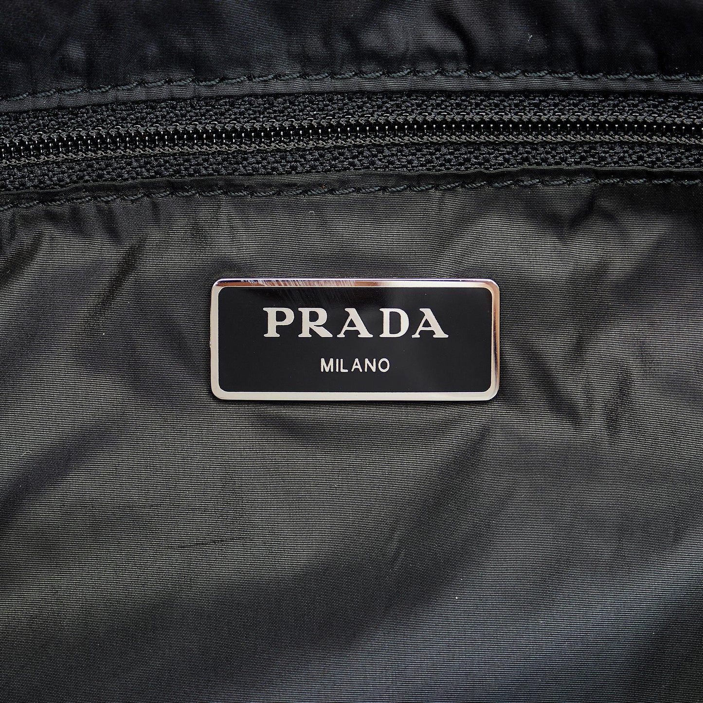 Prada Tessuto Stampato Tote (SHG-4rCDDv)