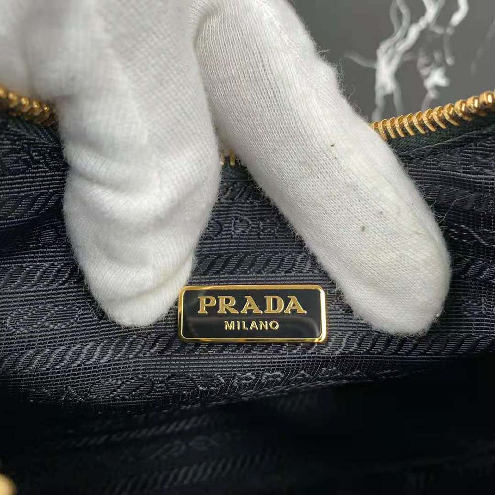 Prada Women Prada Re-Edition 2005 Saffiano Leather Bag-Green