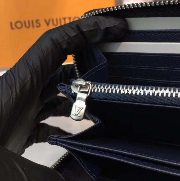 Louis Vuitton Zippy Wallet Epi Stripes special edition Noir