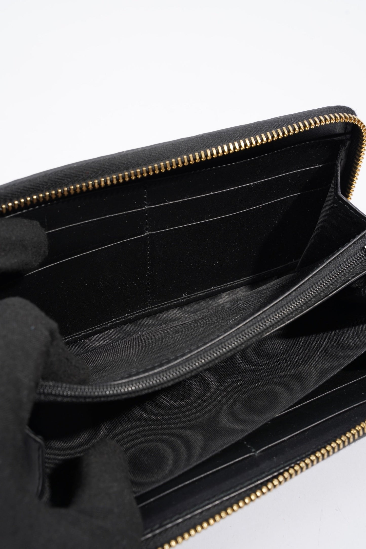 Gucci GG Embossed Zip Around Wallet Black Leather