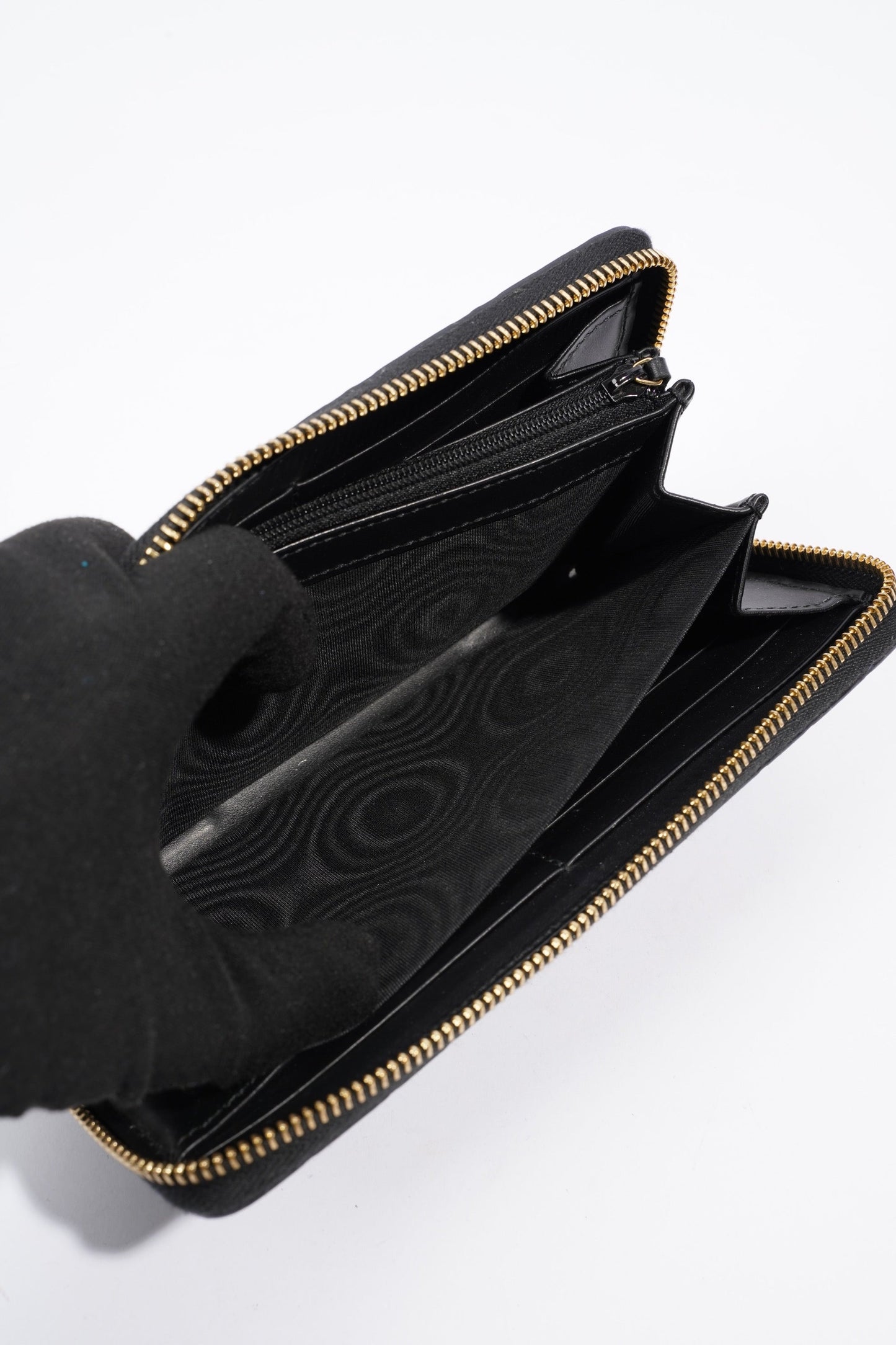 Gucci GG Embossed Zip Around Wallet Black Leather