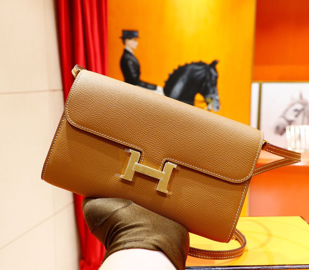 HM Constance Epsom Long To Go Wallet Brown For Women, Womenâ€™s Wallet 8.1in/21cm