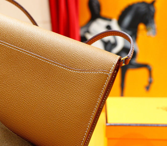 HM Constance Epsom Long To Go Wallet Brown For Women, Womenâ€™s Wallet 8.1in/21cm