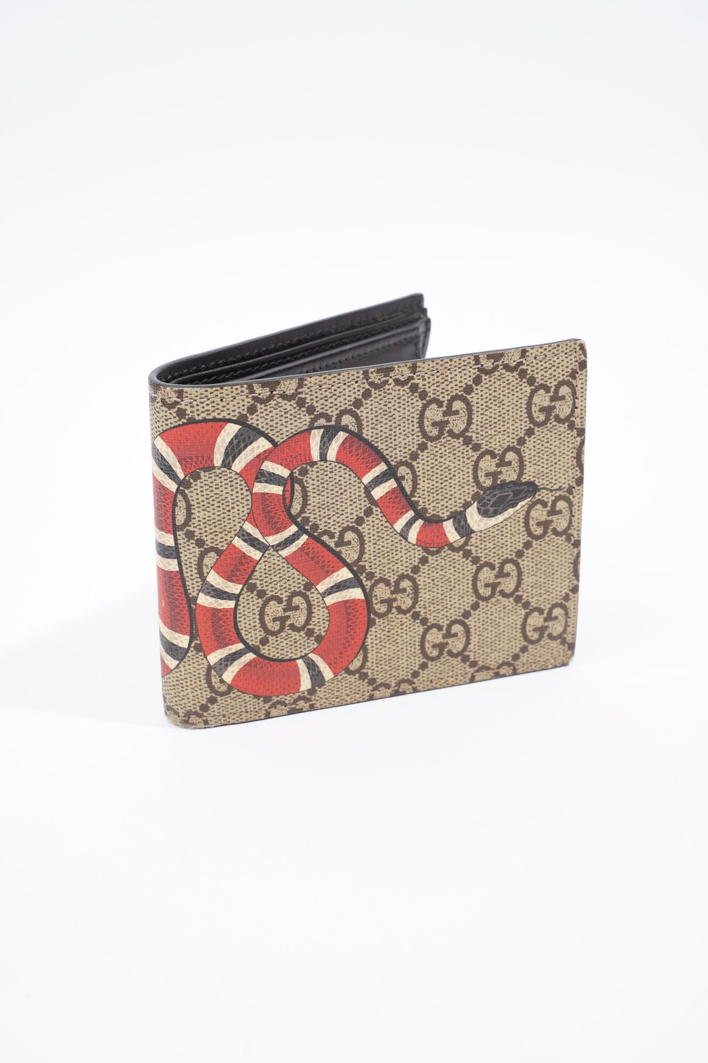 Gucci Bi-Fold Wallet Supreme / Red Coated Canvas