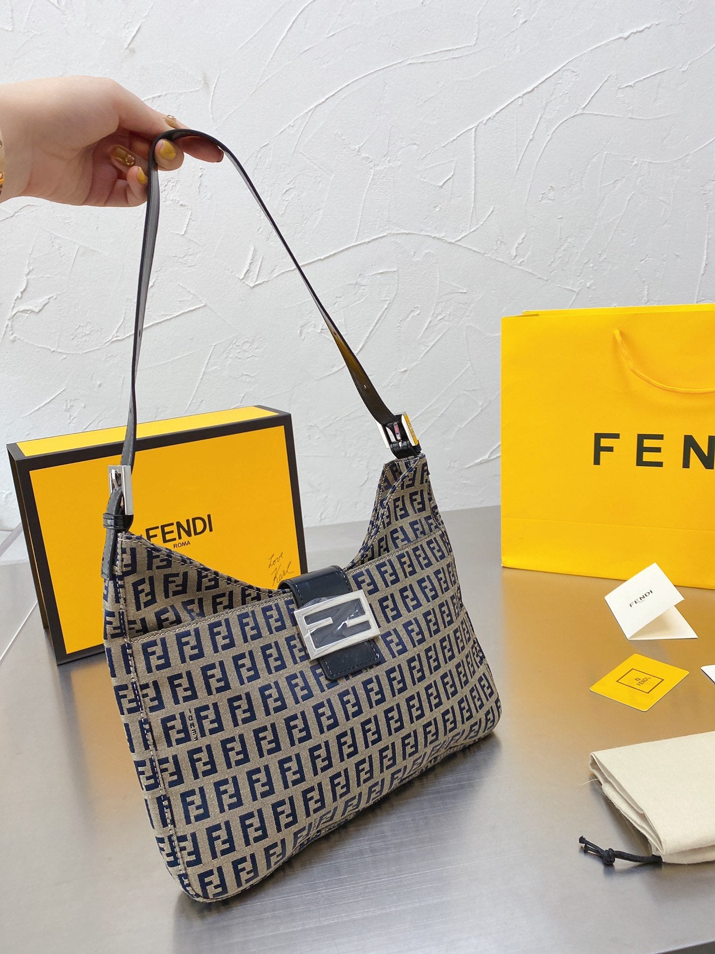 Luxury  Bags Fendi 231