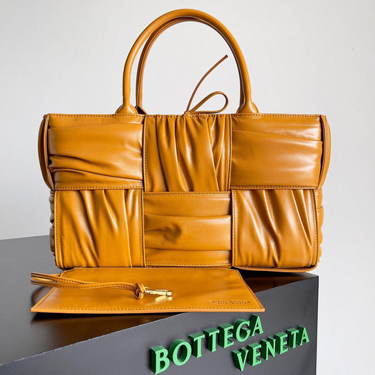 Bags Attire - Bottega Veneta Bags - 627