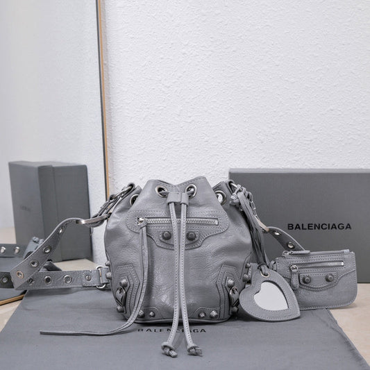 Bags Attire - Balenciaga Bags - 371