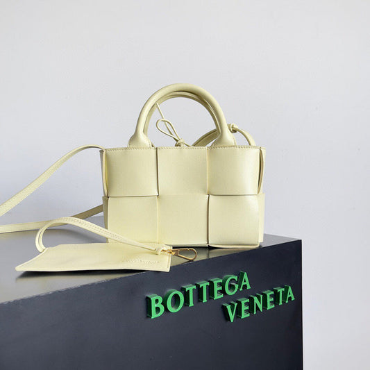 Bags Attire - Bottega Veneta Bags - 421