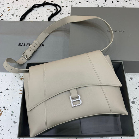 Bags Attire - Balenciaga Bags - 927