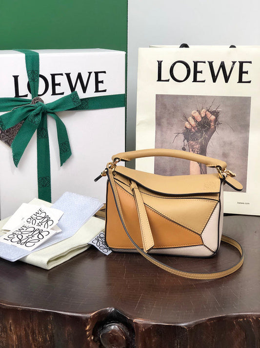 Bags Attire - Loewe Bags - 943