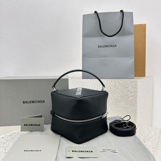 Bags Attire - Balenciaga Bags - 105