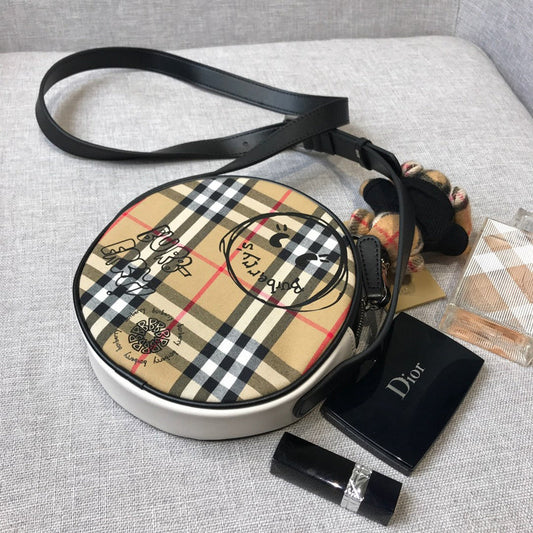 Bags Attire - Burberry Bags - 762