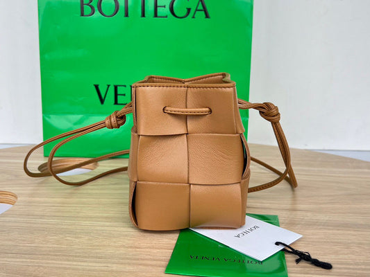 Bags Attire - Bottega Veneta Bags - 1502