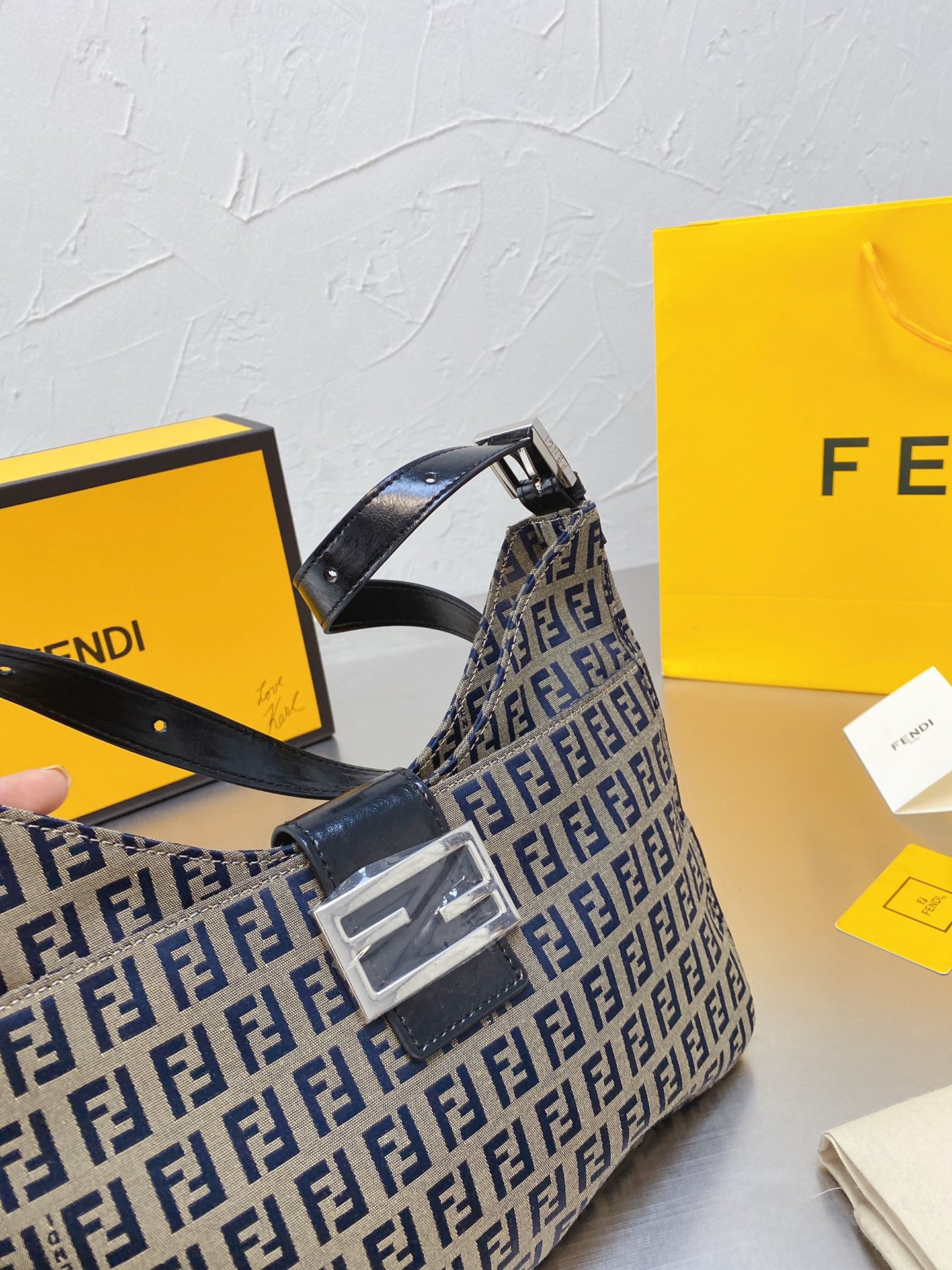 Luxury  Bags Fendi 231