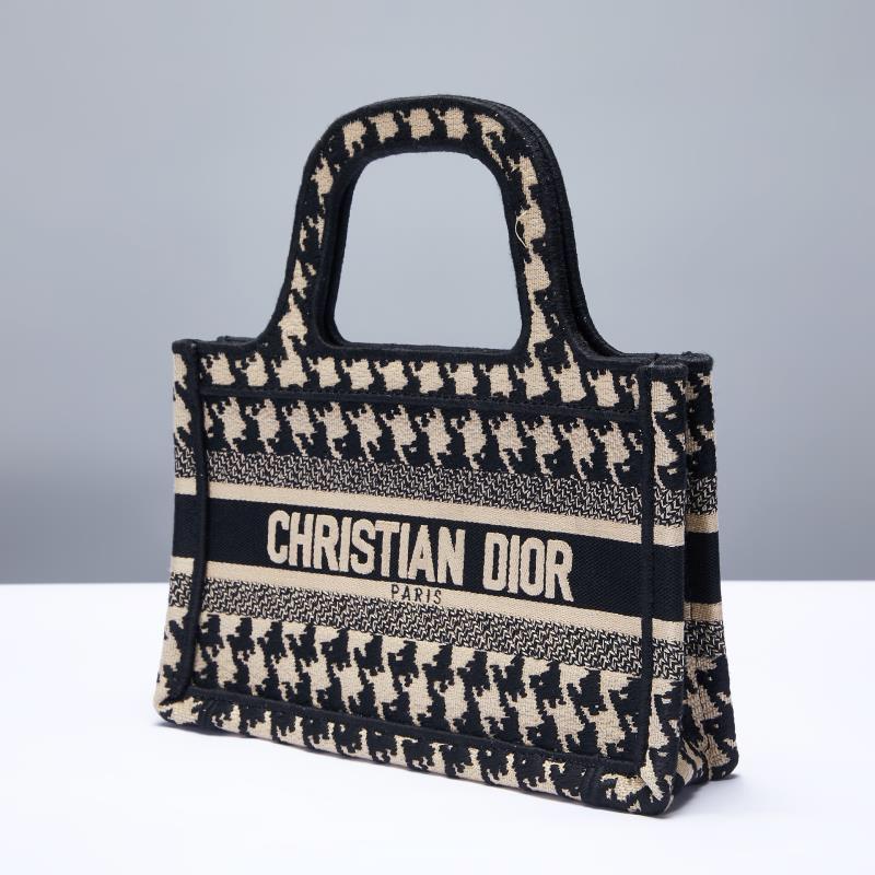 Luxury Handbags Christian Dior 267