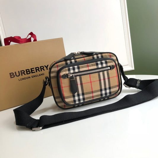 Bags Attire - Burberry Bags - 820