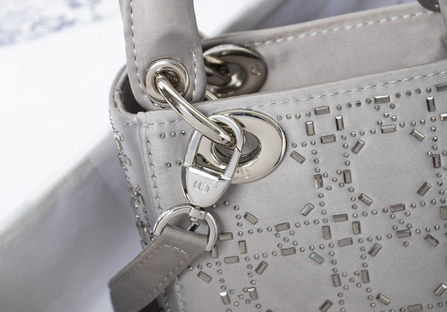 Luxury Handbags Christian Dior 231