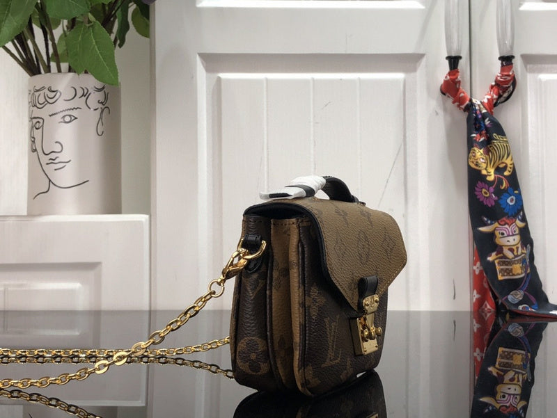 Bags Attire Louis Vuitton bags - 2458
