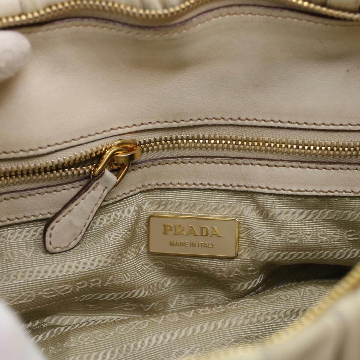 PRADA Hand Bag Leather Beige  am4391